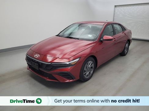 Used 2024 Hyundai Elantra SEL FWD image 1