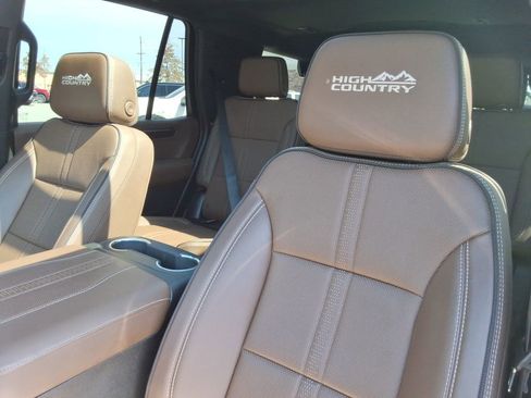 Certified 2025 Chevrolet Tahoe High Country AWD/4WD image 25