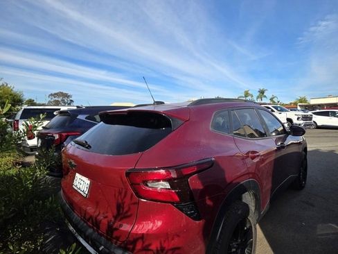 Certified 2024 Chevrolet Trax ACTIV w/ Driver Confidence Package image 3