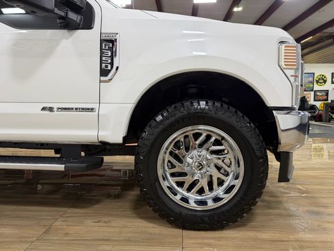Used 2020 Ford F350 Lariat w/ Lariat Ultimate Package AWD/4WD image 4