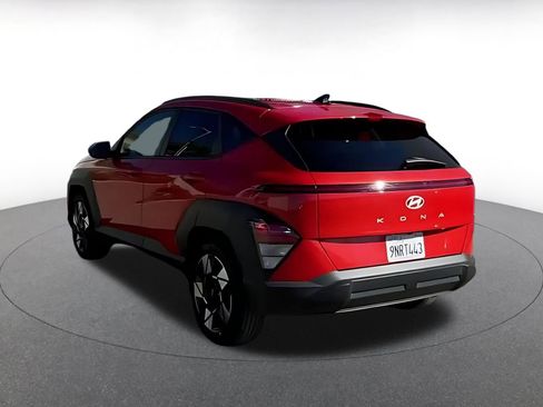 Used 2025 Hyundai Kona SEL image 8