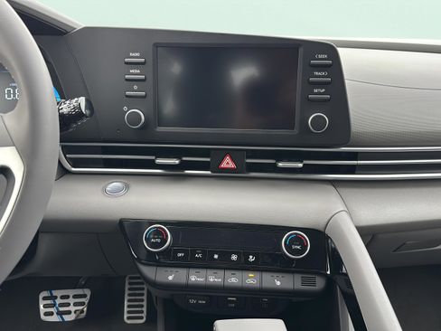 New 2026 Hyundai Elantra SEL Sport Premium FWD image 11