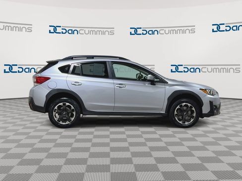Used 2021 Subaru Crosstrek 2.0i Premium AWD/4WD image 2