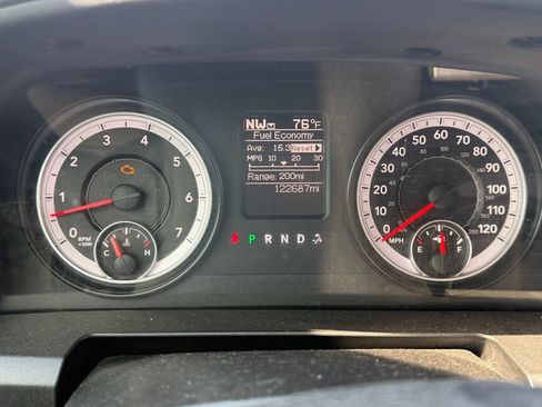 Used 2014 RAM 1500 Express w/ Black Ram 1500 Express Group AWD/4WD image 5
