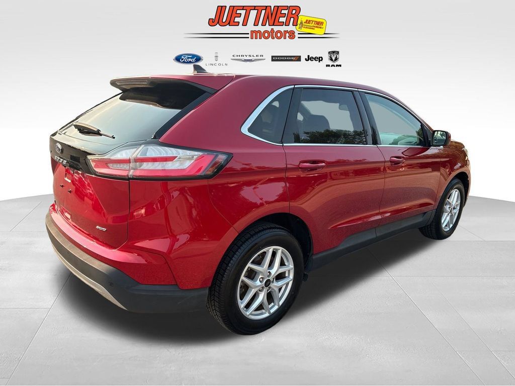 Used 2024 Ford Edge SEL AWD/4WD image 5
