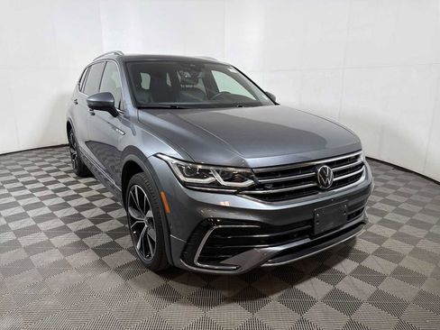 Used 2022 Volkswagen Tiguan SEL R-Line image 2