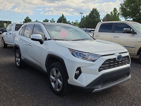 Used 2021 Toyota RAV4 Limited AWD/4WD image 2