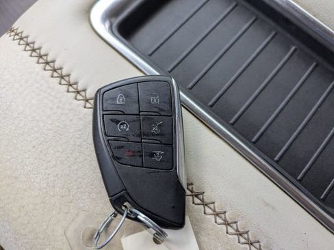 Used 2021 GMC Yukon XL Denali AWD/4WD image 38