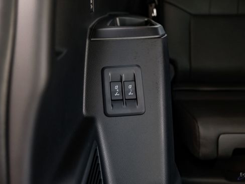 Used 2025 Lexus GX 550 w/ Accessory Package (2T) image 86