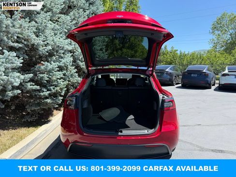Used 2022 Tesla Model Y Long Range AWD/4WD image 31