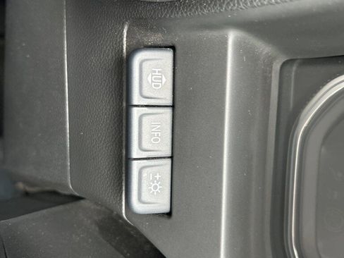 Used 2023 GMC Sierra 3500 Denali w/ Denali Ultimate Package image 27