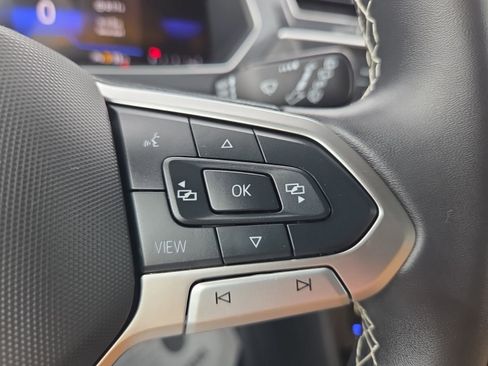 Used 2024 Volkswagen Tiguan SE FWD image 26