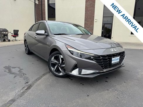 Used 2021 Hyundai Elantra SEL w/ Convenience + Premium Package FWD image 1