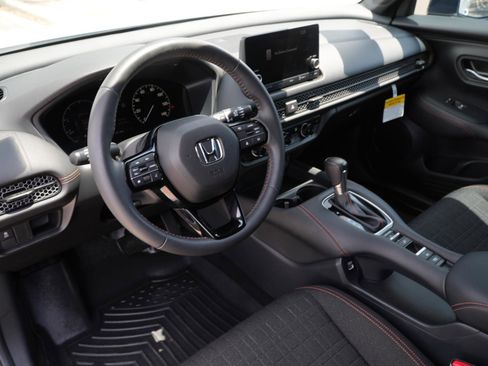 Used 2023 Honda HR-V Sport image 15