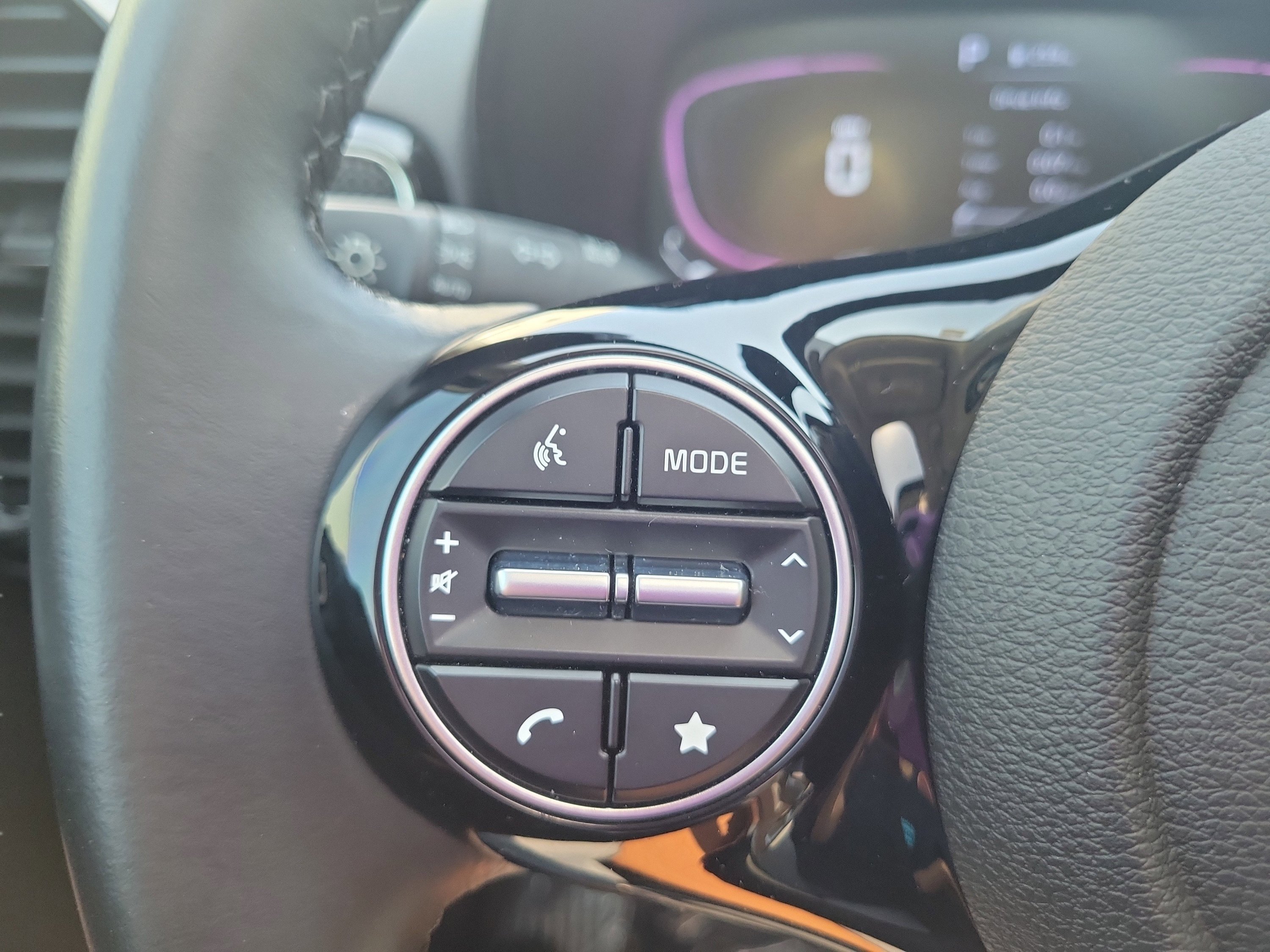 Used 2024 Kia Soul EX w/ Option Group 015 FWD image 27