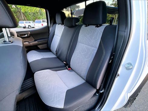 Certified 2023 Toyota Tacoma TRD Off-Road w/ Technology Package AWD/4WD image 20