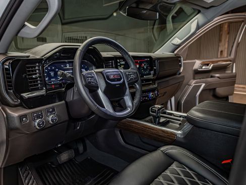 Used 2024 GMC Sierra 1500 Elevation w/ X31 Off-Road Package image 12