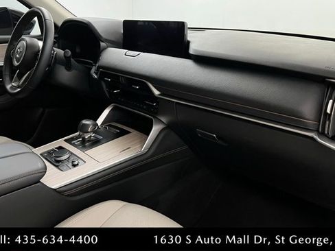 Certified 2025 MAZDA CX-70 Plug-In Hybrid w/ Premium Pkg image 24