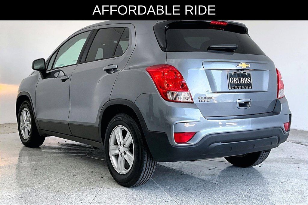Used 2020 Chevrolet Trax LS w/ Tint and Cruise Package FWD image 15