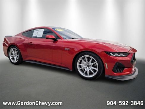 Used 2024 Ford Mustang GT Premium image 8