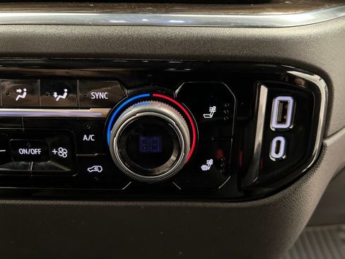 Used 2023 Chevrolet Silverado 1500 LT image 43