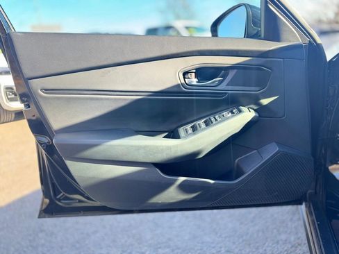 Used 2023 Honda Accord EX image 12