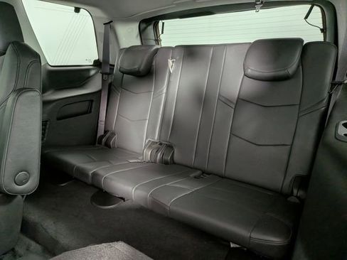 Used 2017 Cadillac Escalade Premium Luxury w/ LPO, Radiant Package image 33