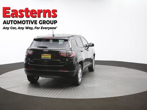 Used 2023 Jeep Compass Sport AWD/4WD image 40