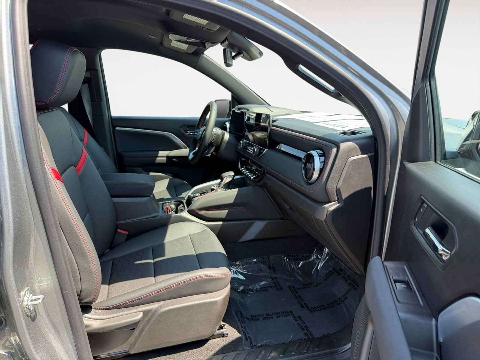 Used 2026 Chevrolet Colorado Z71 w/ Z71 Convenience Package 2 AWD/4WD image 19
