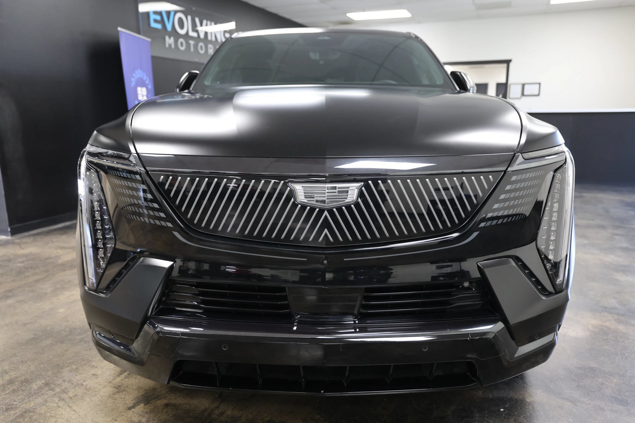 Used 2025 Cadillac Escalade IQ Sport 2 AWD/4WD image 5