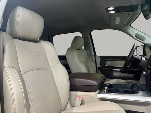 Used 2016 RAM 1500 Laramie w/ Convenience Group AWD/4WD image 23