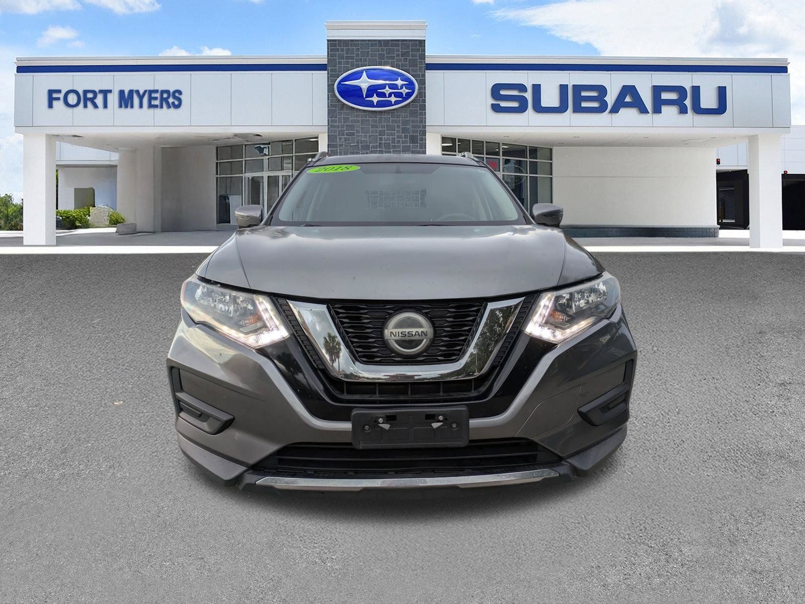 Used 2018 Nissan Rogue SV w/ Premium Package AWD/4WD image 3