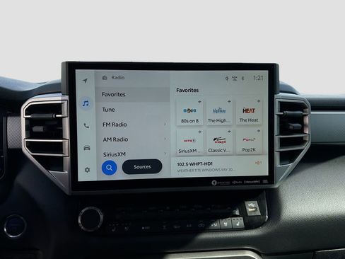 Used 2024 Toyota Tundra Limited image 31