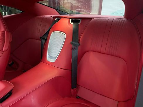 Used 2018 Aston Martin DB11 V12 RWD image 14