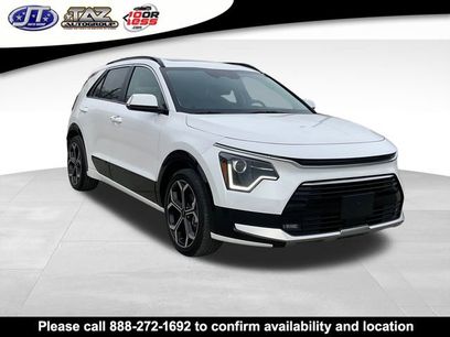 Used 2023 Kia Niro EX Touring