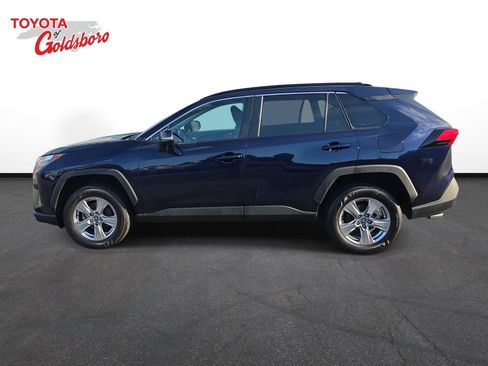 Used 2022 Toyota RAV4 XLE FWD image 8