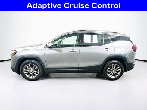 Used 2023 GMC Terrain SLT AWD/4WD image 4