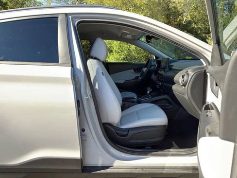 Used 2022 Hyundai Kona SEL image 28