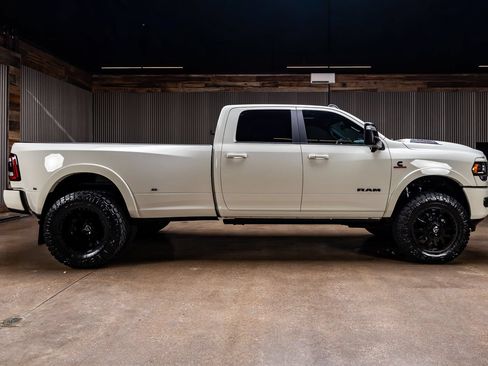 Used 2024 RAM 3500 Limited w/ Night Edition AWD/4WD image 11