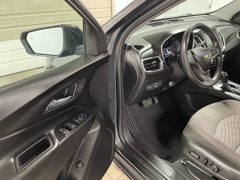 Used 2018 Chevrolet Equinox LT AWD/4WD image 11