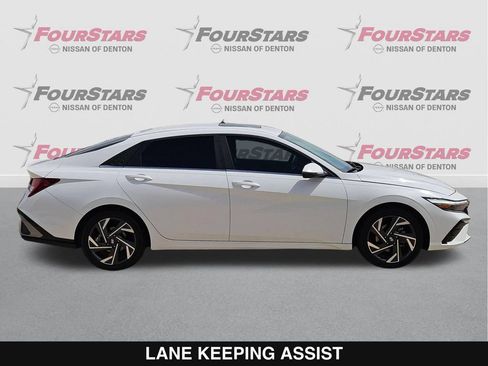 Used 2024 Hyundai Elantra Limited FWD image 3
