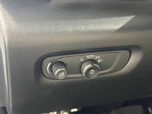 Used 2023 Chevrolet Traverse LS w/ Safety Package image 32