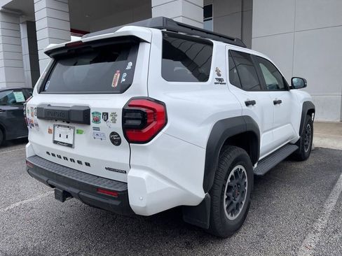 Used 2025 Toyota 4Runner TRD Off-Road image 13