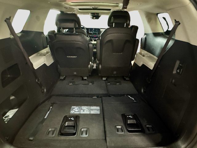 Used 2024 Kia Carnival SX Prestige FWD image 28
