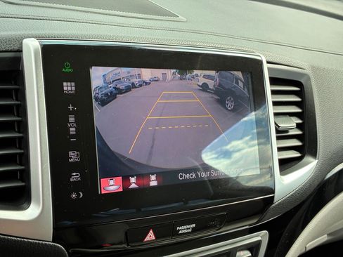 Used 2016 Honda Pilot Touring image 24