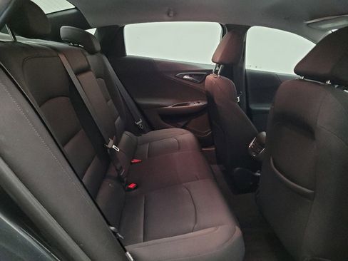 Used 2018 Chevrolet Malibu LT w/ Driver Confidence Package FWD image 19