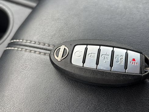 Used 2025 Nissan Altima 2.5 SV FWD image 21