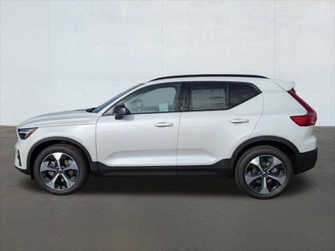 New 2026 Volvo XC40 B5 Plus w/ Protection Package Premier image 3