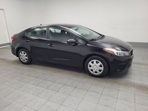 Used 2017 Kia Forte LX FWD image 11