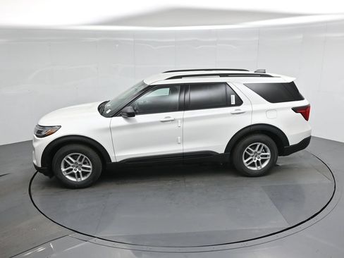 New 2026 Ford Explorer Active RWD image 45